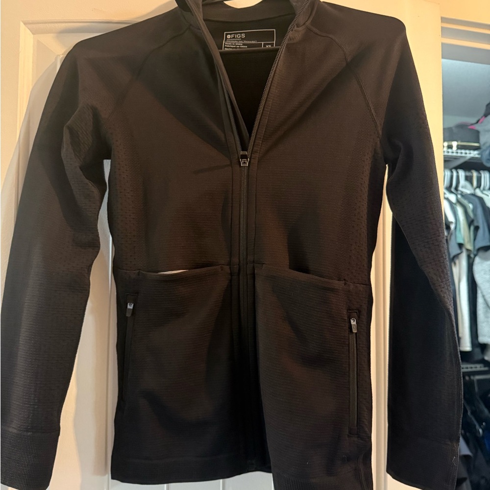 Figs Seamless Black Top